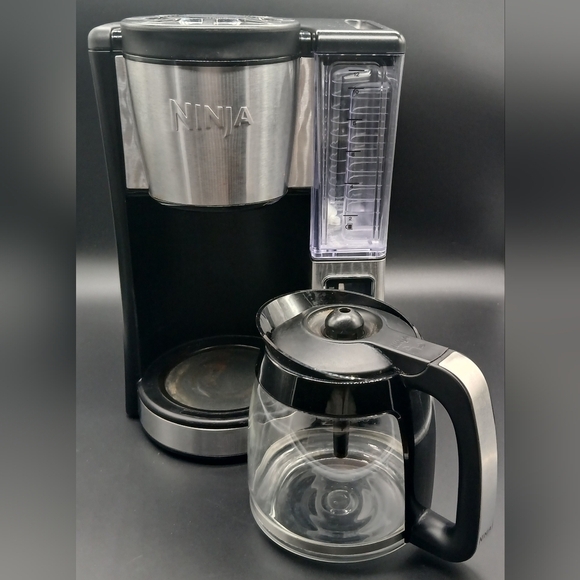 Ninja 12-Cup Programmable Coffee Brewer, 2 Brew Styles, Adjustable Warm Plate​​​